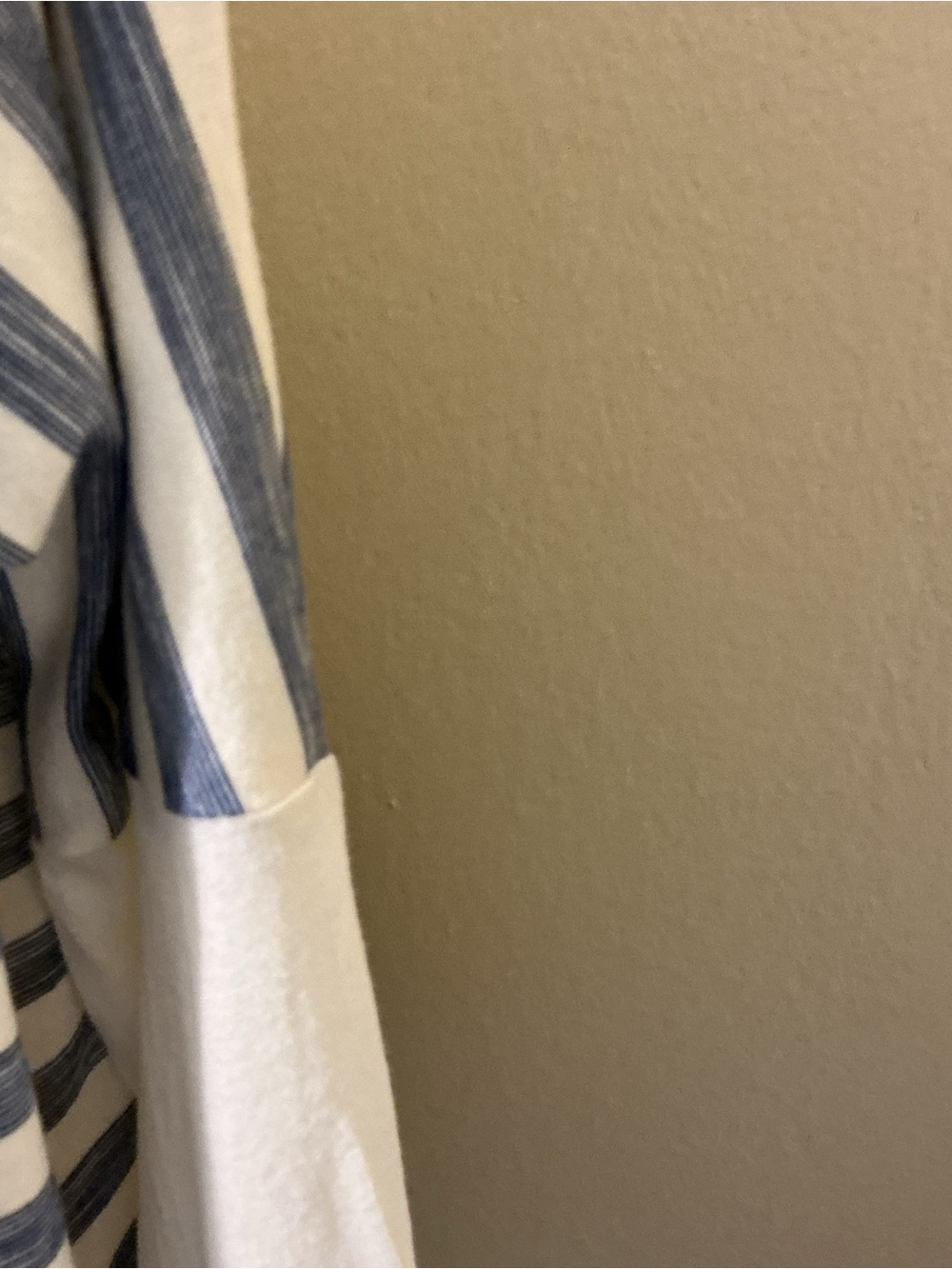 StyleMint Womens Size 4 Blue Ivory Striped V-Neck Cotton Modal Relaxed Top USA - Picture 13 of 13